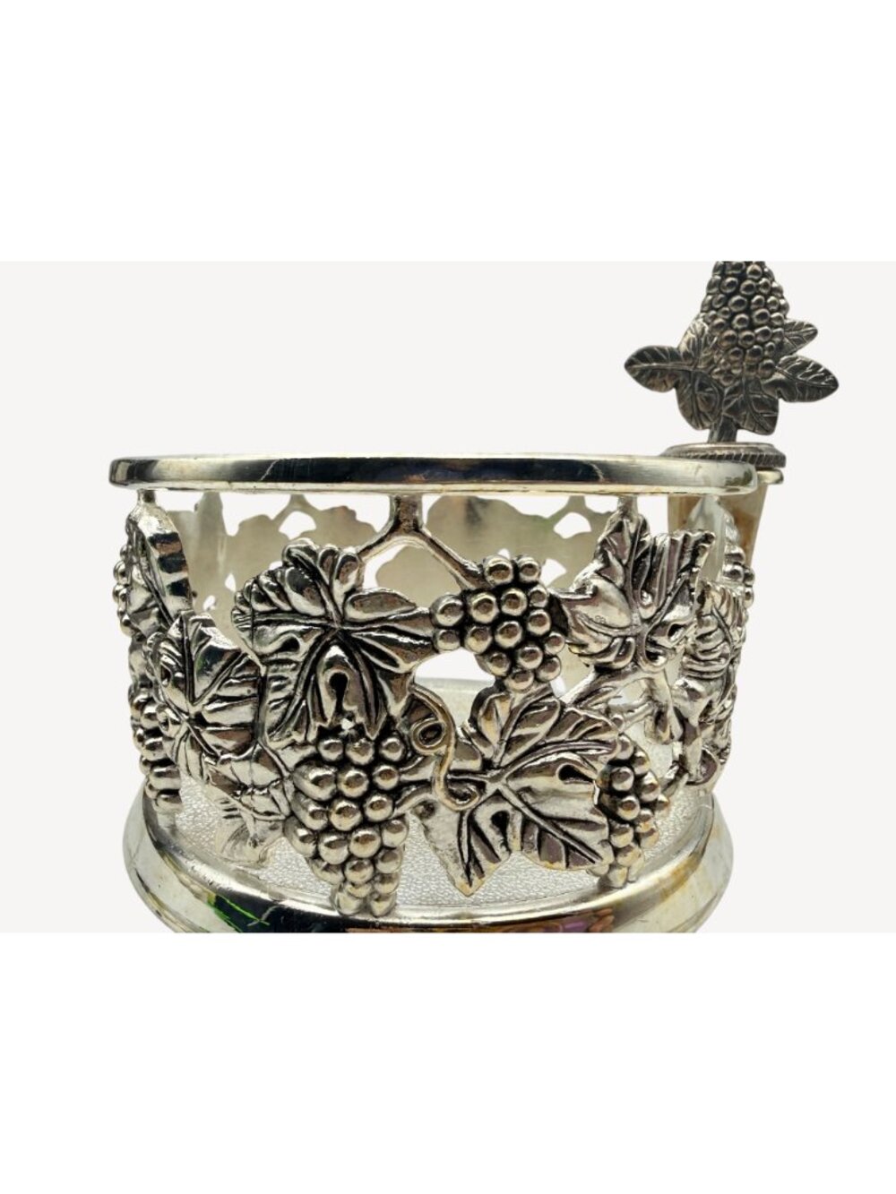 Mikasa Studio Nova Wine Bottle Holder & Cork Stopper Set Silver-Plated Grapevine - Picture 7 of 12